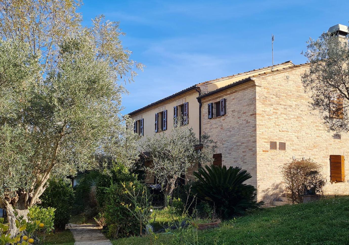 Le Residenze Degli Ulivi Hotel Campofilone Exterior photo